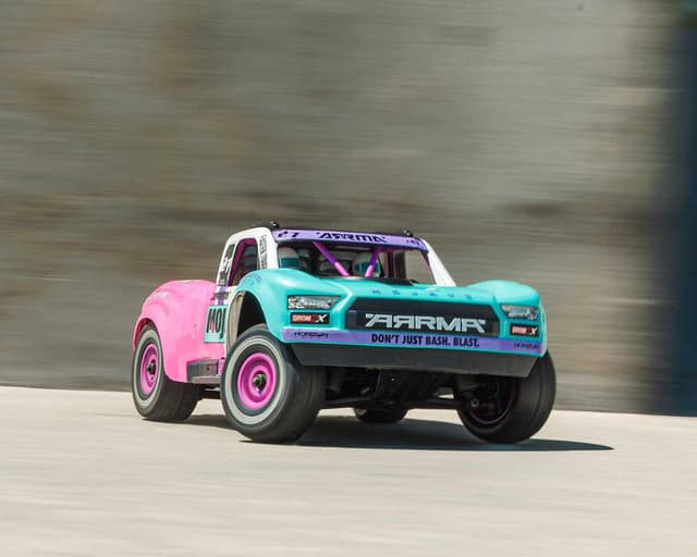 Arrma Mojave Grom 223S BLX 1/16 Brushless RTR 4WD Desert Truck w/SLT2 2.4GHz Radio, DSC, Batt